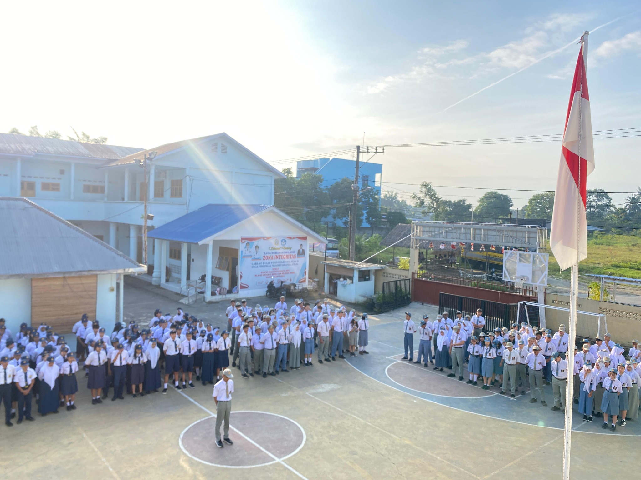 Upacara sekolah